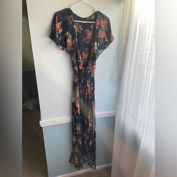 Reformation Hardwood Dress in Moonshadow XS navy blue wrap dress orange floral - Picture 4 of 9